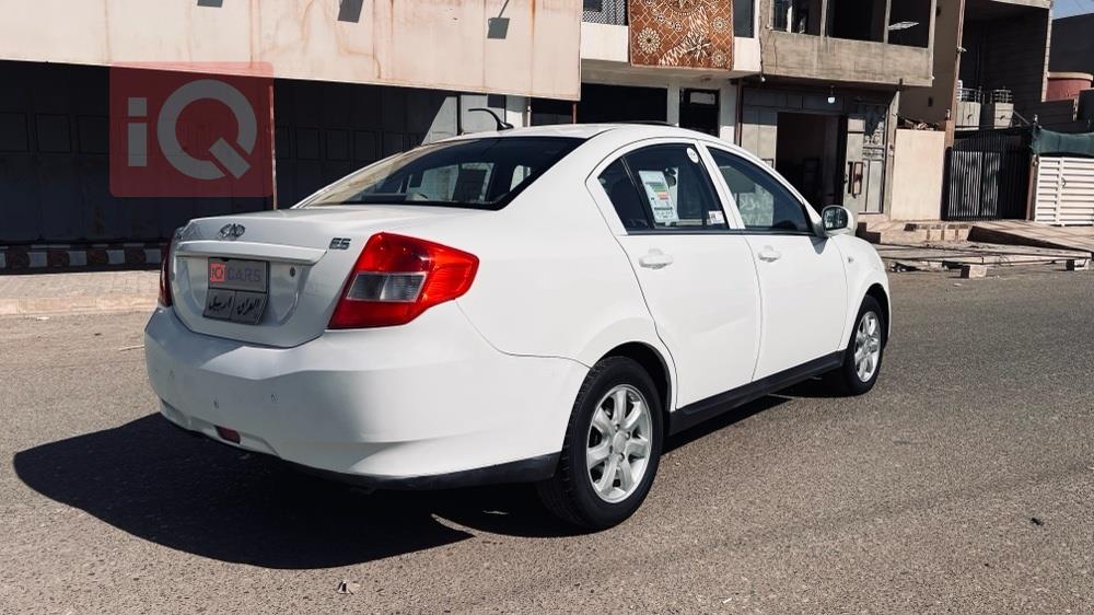 Chery E5